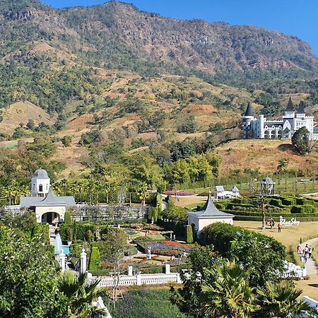 The Castell Condo By Nutthiwan Room 912 And 921 Khao Kho Rum bild