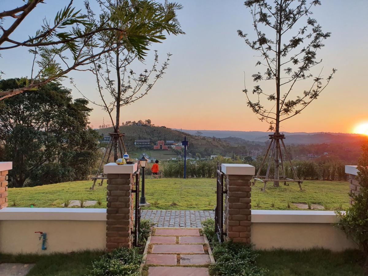 The Castell Condo By Nutthiwan Room 912 And 921 Khao Kho Exteriör bild