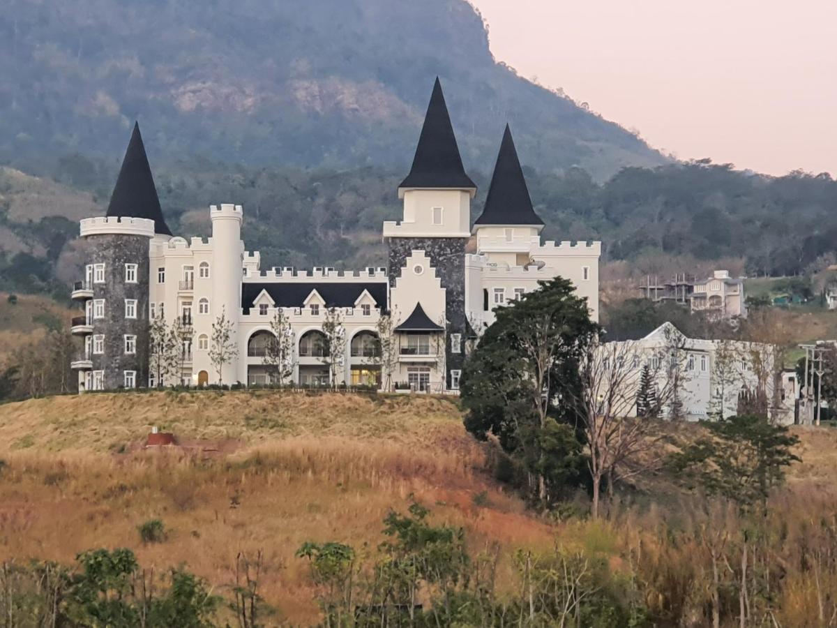 The Castell Condo By Nutthiwan Room 912 And 921 Khao Kho Exteriör bild